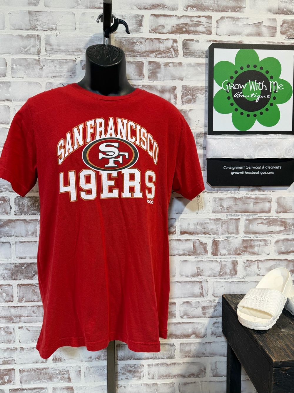49ers Red Crewneck Graphic Tee with White and Gold Accents
